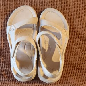 Teva Women's Light Salmon Sandals